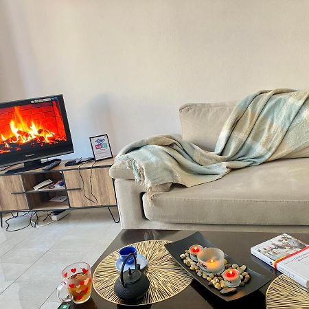 Ultra Apartments 'New Baazar 2' Tirana Exteriör bild