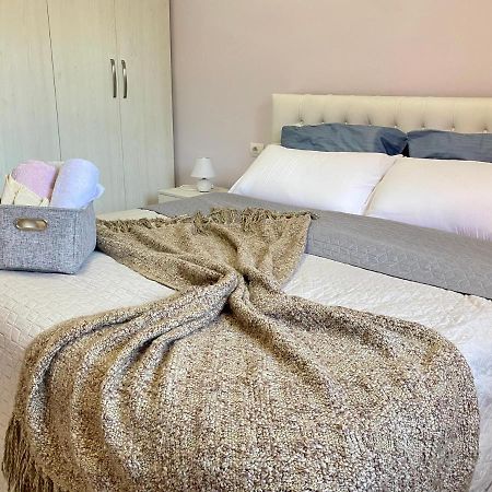 Ultra Apartments 'New Baazar 2' Tirana Exteriör bild